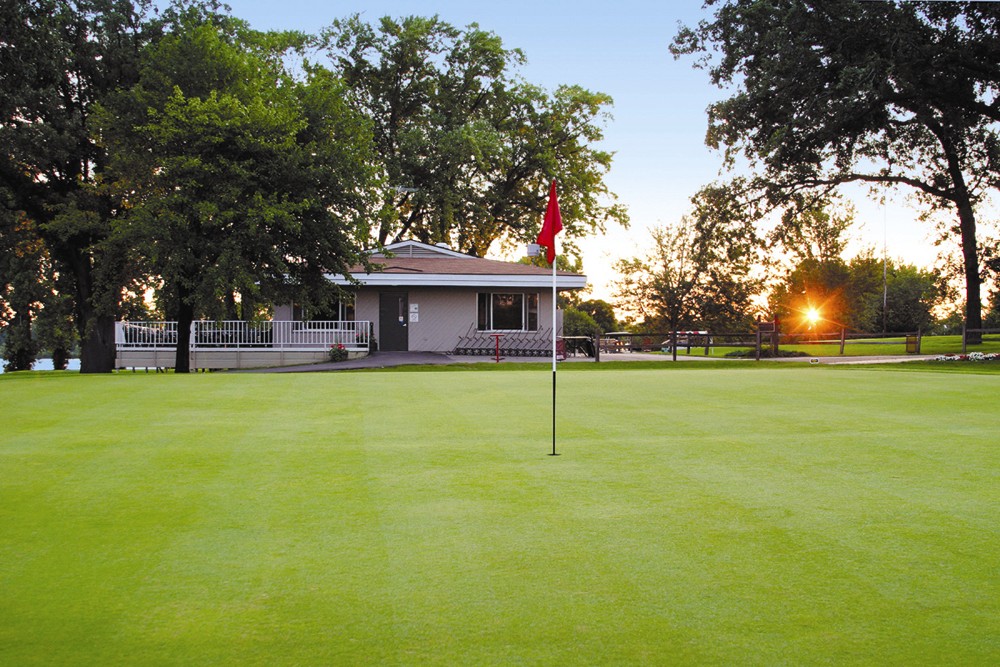 Photo of Lakeshore Golf Course